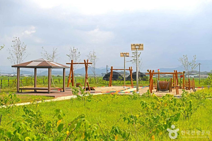 닥나무한지체험관_콩닥콩닥_1_공공3유형.JPG