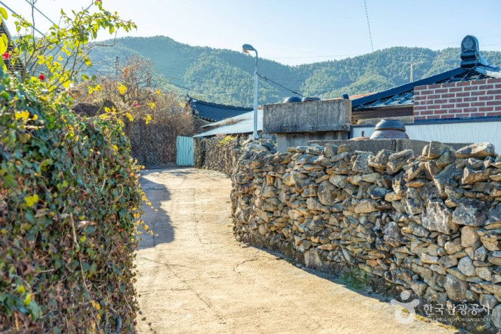 상서마을_옛_돌담길_3_공공1유형.jpg