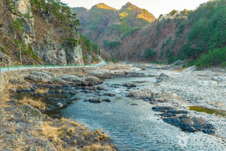 왕피천_(경북_동해안_국가지질공원)_2_공공1유형.jpg