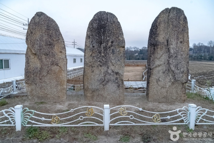 사암리선돌_6_공공3유형.jpg