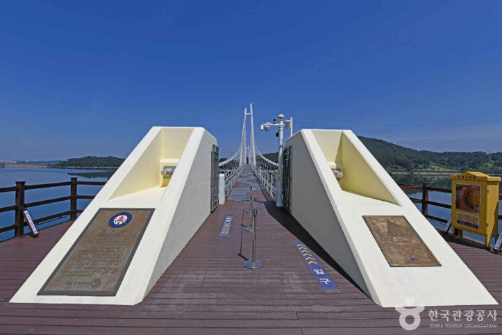 논산_탑정호_출렁다리_4_공공3유형.jpg