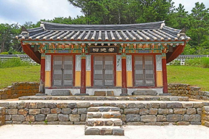 화암서원(보령) 여행 추천 - 메고지고