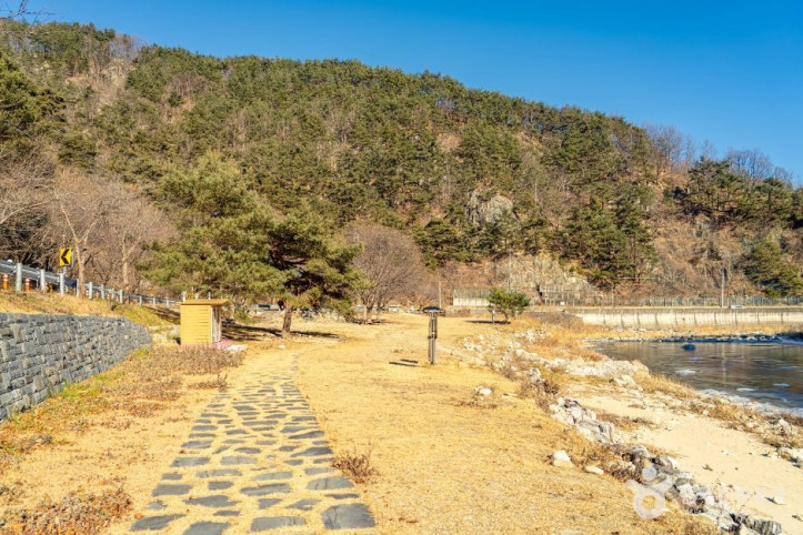 무흘구곡 선바위 여행 추천 - 메고지고