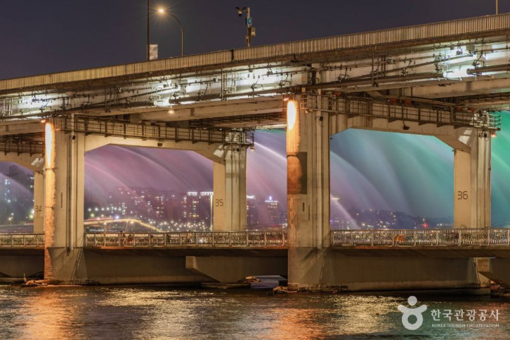 반포대교_달빛무지개분수_2_공공1유형.jpg