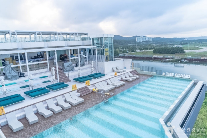 더_스탠드_5_공공3유형.jpg
