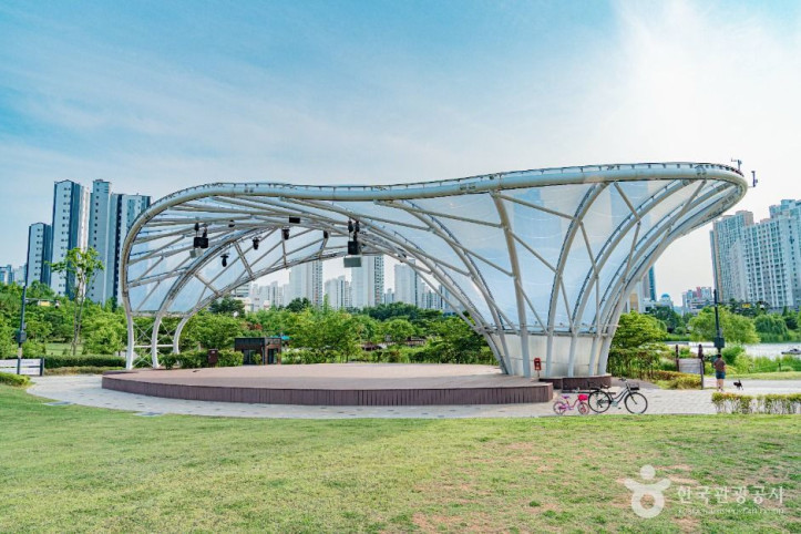 한강신도시_호수공원_6_공공1유형.jpg