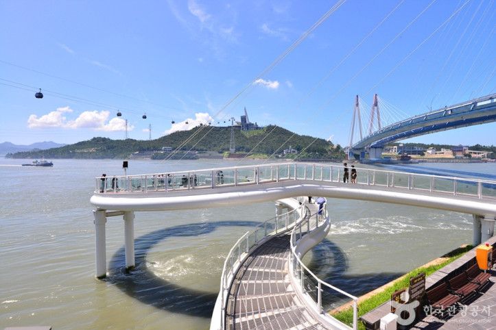 울돌목_스카이워크_2_공공3유형.jpg