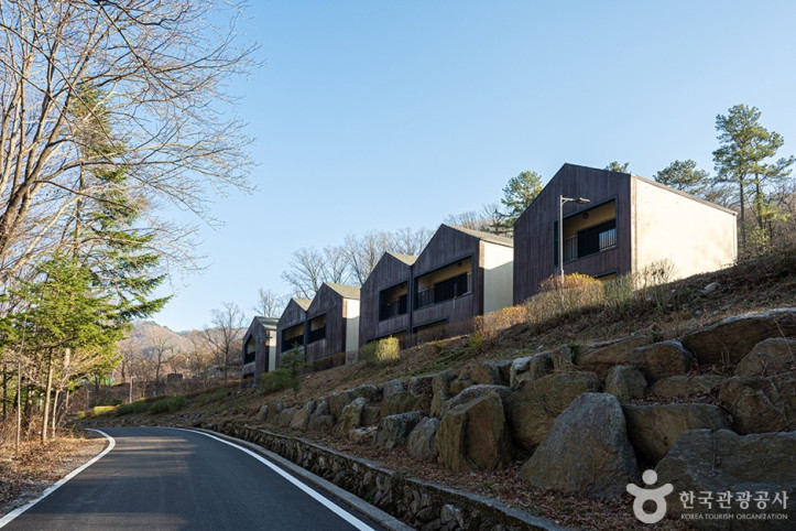 국립_유명산자연휴양림_1_공공3유형.jpg