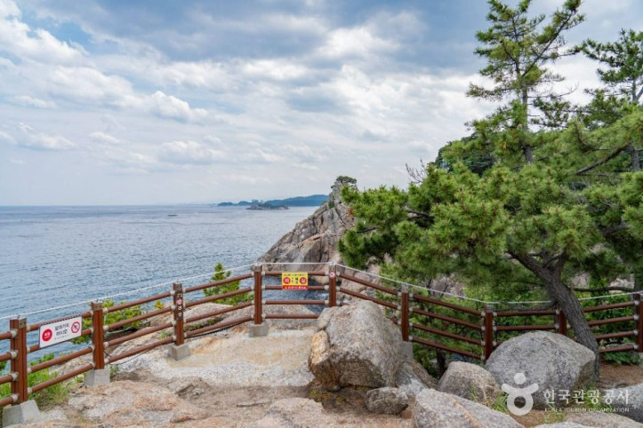하조대_무인등대_9_공공1유형.jpg