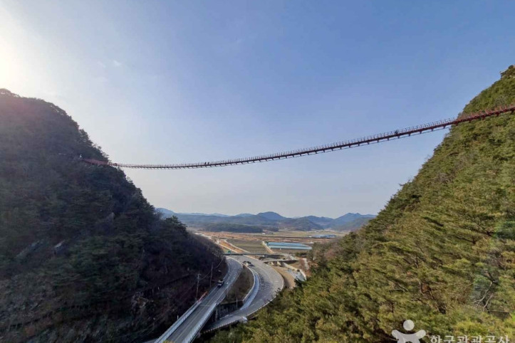 순창군 채계산 출렁다리 여행 추천 - 메고지고
