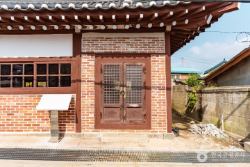 구 강경공립상업고등학교 관사 여행 추천 - 메고지고