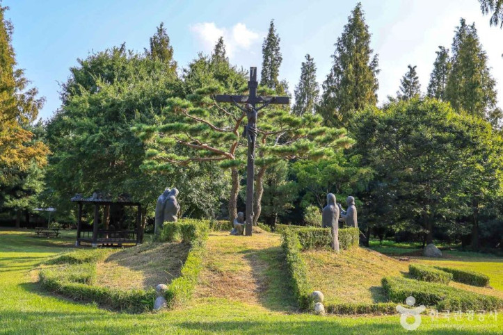 죽산성지(이진터성지) 여행 추천 - 메고지고