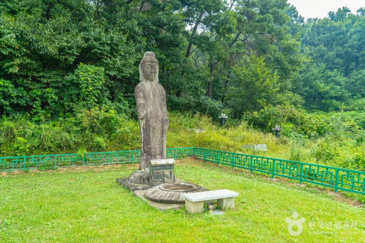 안성죽산리석불입상 여행 추천 - 메고지고
