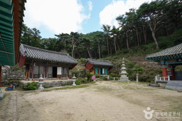 신둔사(청도) 여행 추천 - 메고지고