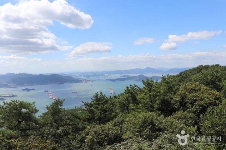 앵산 여행 추천 - 메고지고