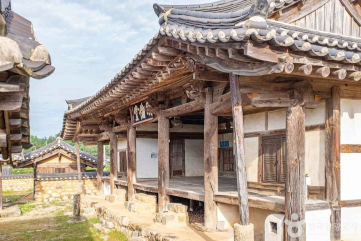 신녕향교 여행 추천 - 메고지고