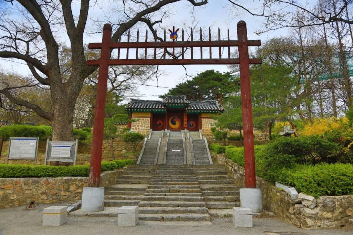 과천향교 여행 추천 - 메고지고