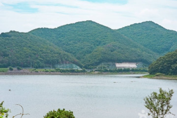 금곡사(경주) 여행 추천 - 메고지고