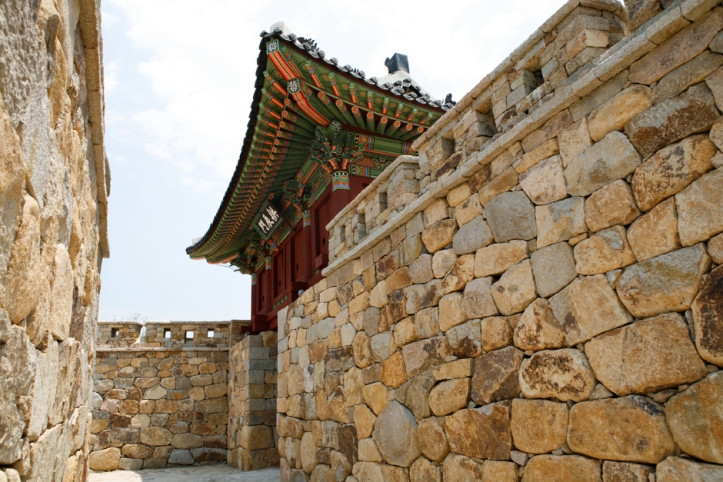 김해읍성 여행 추천 - 메고지고
