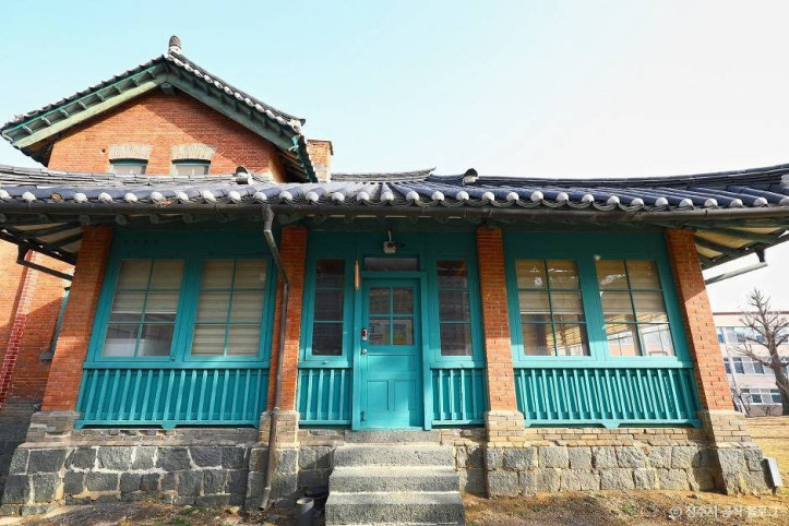 청주 탑동 양관 여행 추천 - 메고지고
