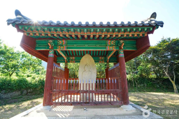 거창 강남사지 석조여래입상 여행 추천 - 메고지고