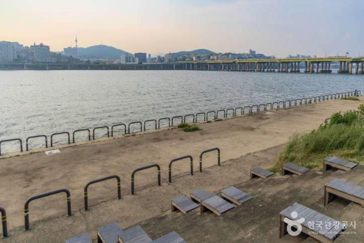 잠원한강공원 여행 추천 - 메고지고
