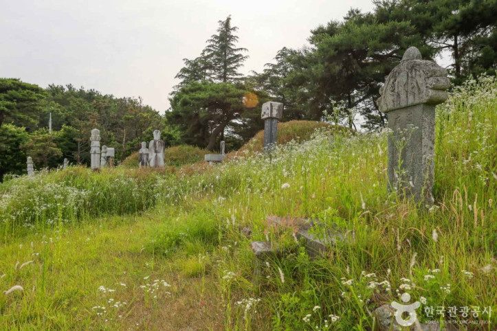 홍의장군 곽망우당 묘소 여행 추천 - 메고지고