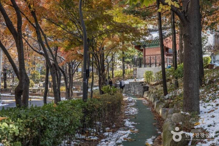 장수공원(열녀문) 여행 추천 - 메고지고
