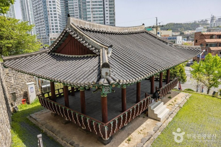 부산진성공원 여행 추천 - 메고지고
