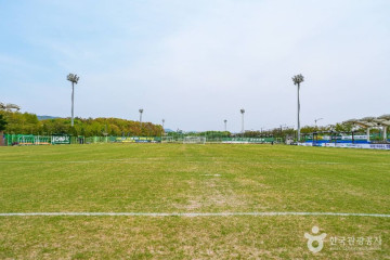 경주 진덕여왕릉 여행 추천 - 메고지고