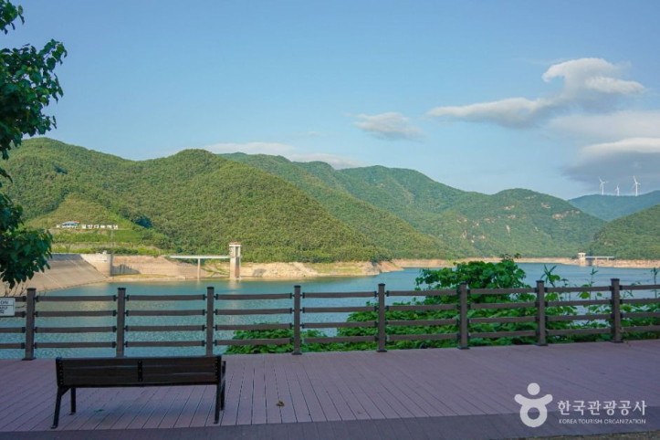 밀양호 여행 추천 - 메고지고