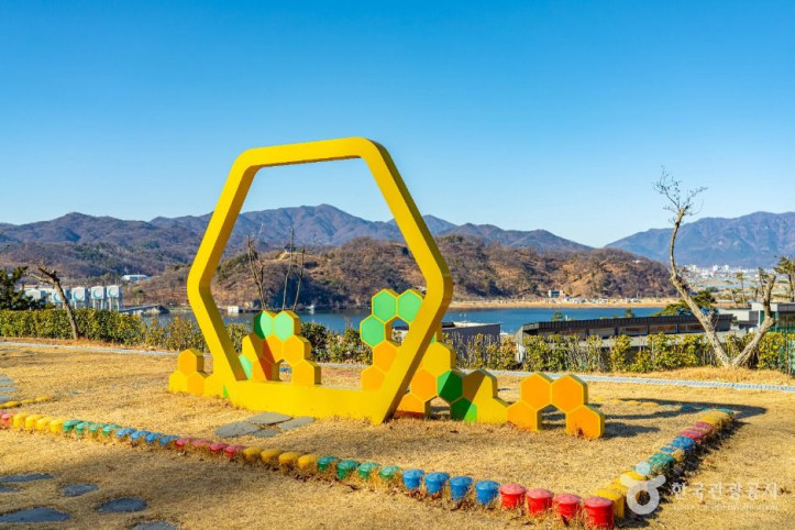 꿀벌나라테마공원 여행 추천 - 메고지고