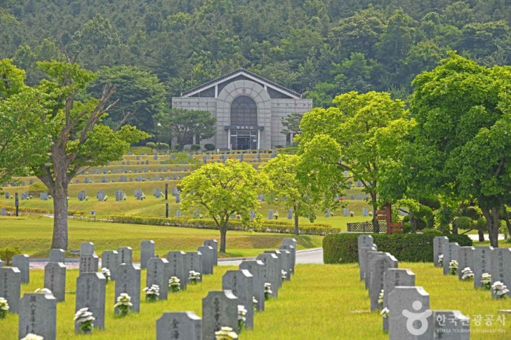 국립 망향의 동산 여행 추천 - 메고지고