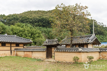 일완홍범식고택 여행 추천 - 메고지고