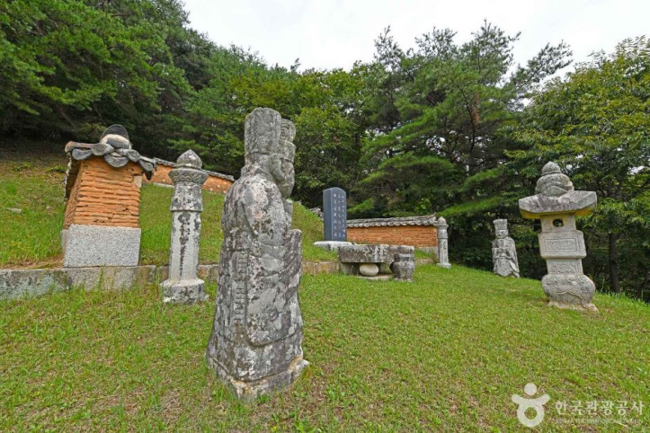 김청풍부원군묘역 여행 추천 - 메고지고