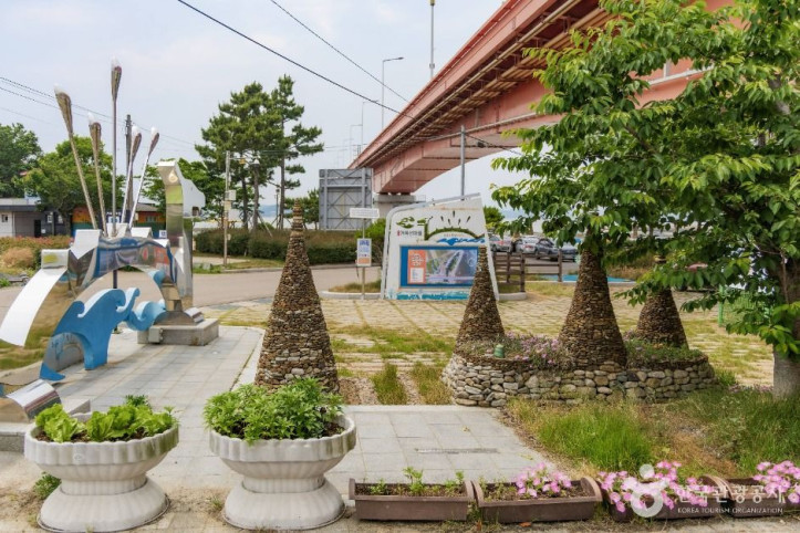거북선마을 여행 추천 - 메고지고