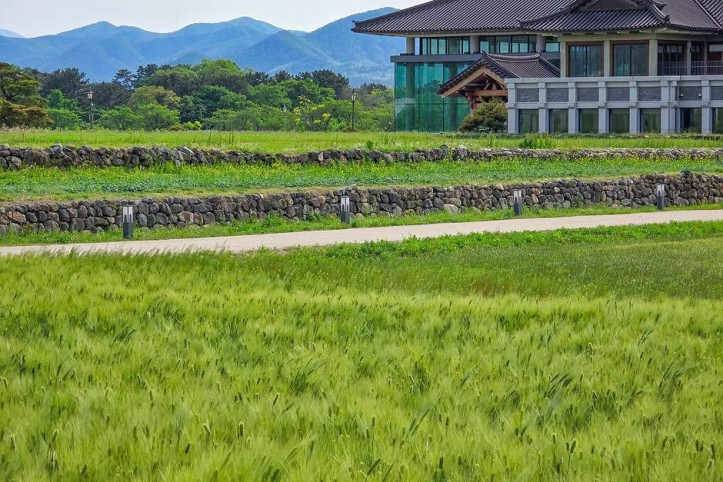 경주 황룡사지 여행 추천 - 메고지고