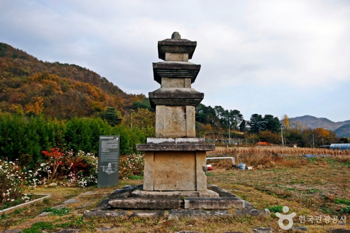 충주 추평리 삼층석탑 여행 추천 - 메고지고