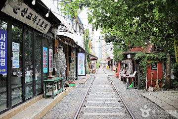 이영춘가옥 여행 추천 - 메고지고