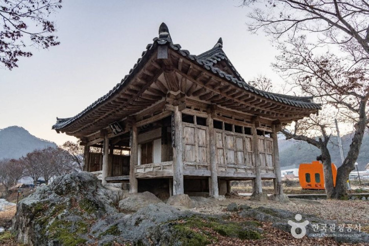 와룡암 여행 추천 - 메고지고