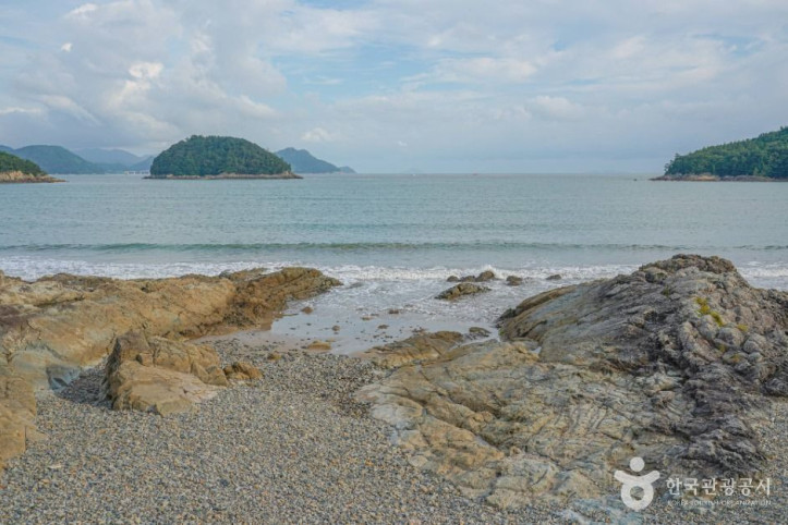 남성리해수욕장 여행 추천 - 메고지고