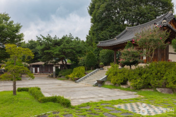 봉명산 출렁다리 여행 추천 - 메고지고