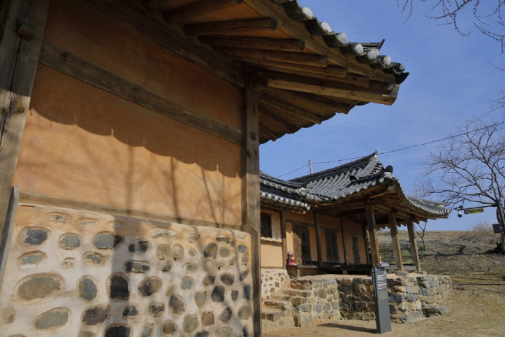 홍성 노은리 고택 여행 추천 - 메고지고