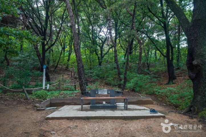 연암공원 여행 추천 - 메고지고