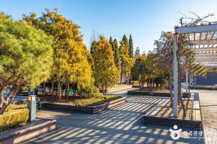 서서울호수공원 여행 추천 - 메고지고