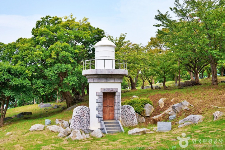 등기산등대공원 여행 추천 - 메고지고