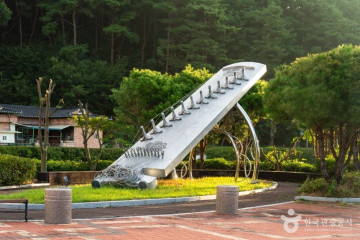 봉이땅엔 여행 추천 - 메고지고