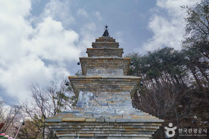 정암사 수마노탑 여행 추천 - 메고지고
