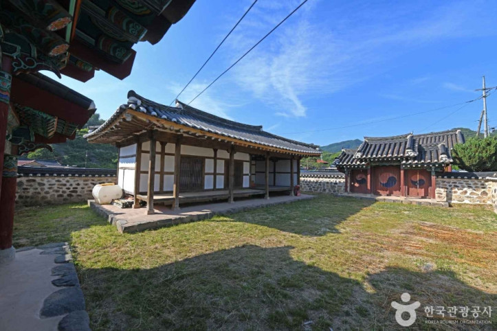 덕산사(금산) 여행 추천 - 메고지고