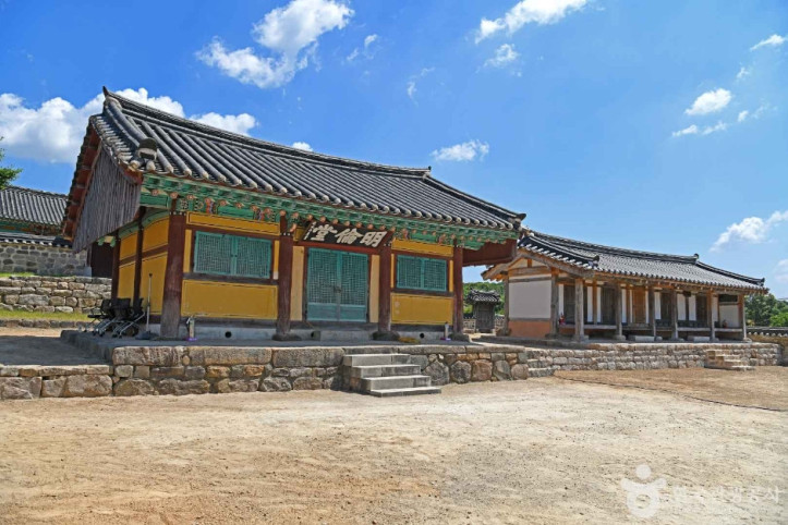 홍주향교 여행 추천 - 메고지고